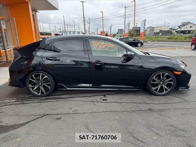 Honda CIVIC 2019-08 7783483-10