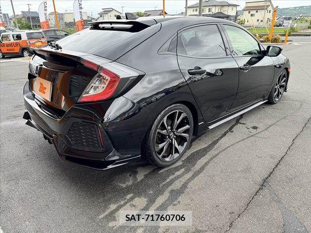 Honda CIVIC 2019-08 7783483-14