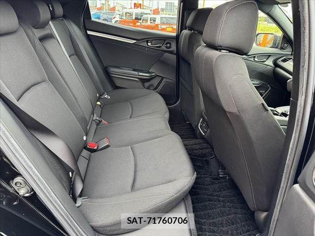 Honda CIVIC 2019-08 7783483-16