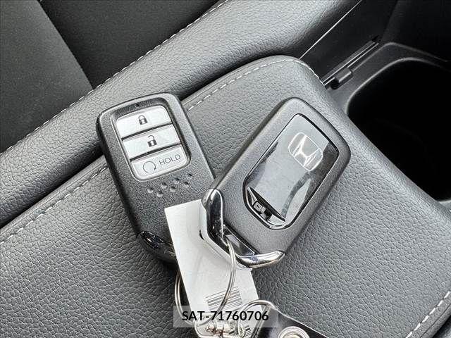 Honda CIVIC 2019-08 7783483-6