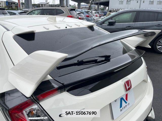 Honda CIVIC 2018-03 7783504-9