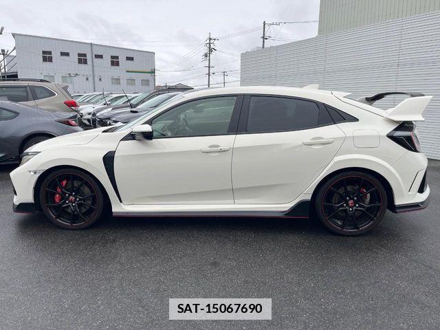 Honda CIVIC 2018-03 7783504-16