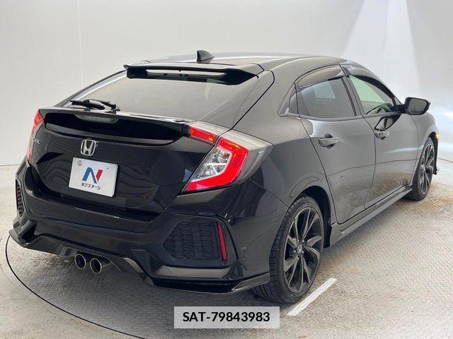Honda CIVIC 2019-06 7783484-16
