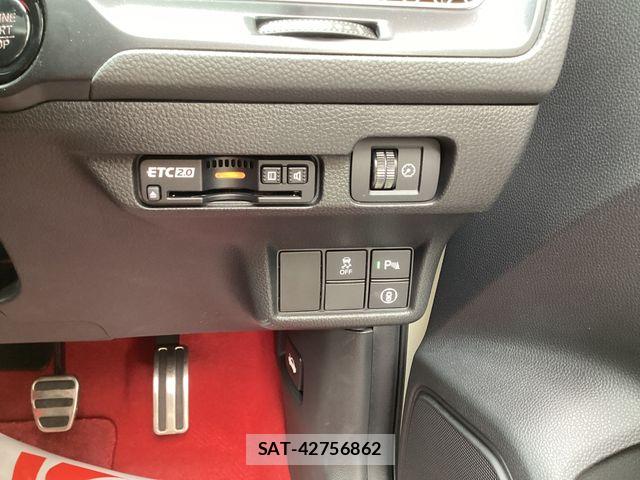 Honda CIVIC 2024-02 7783506-9