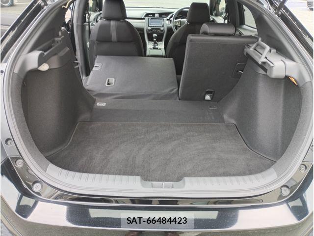 Honda CIVIC 2019-09 7875772-16