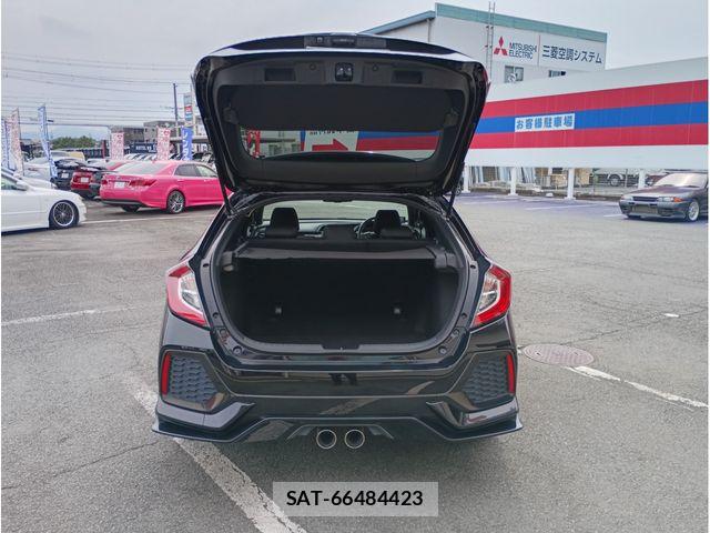 Honda CIVIC 2019-09 7875772-18
