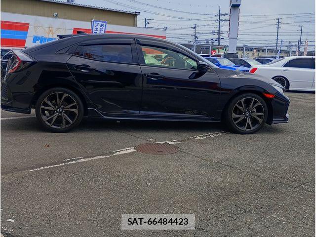 Honda CIVIC 2019-09 7875772-7