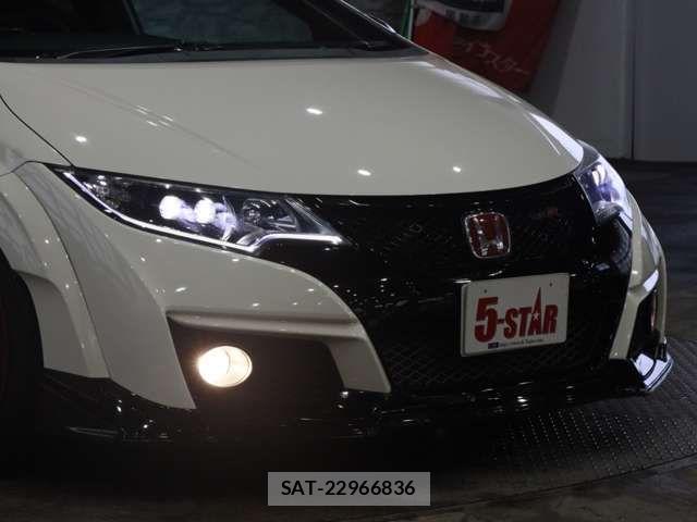 Honda CIVIC 2016-03 7875768-14