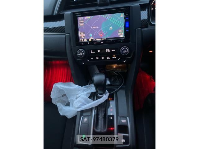 Honda CIVIC 2018-06 7875775-19
