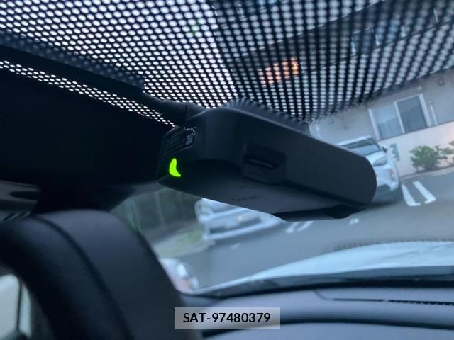 Honda CIVIC 2018-06 7875775-22