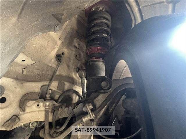 Honda CIVIC 2018-06 7875766-12