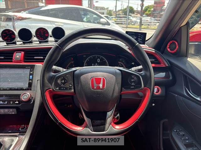 Honda CIVIC 2018-06 7875766-8