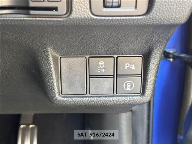 Honda CIVIC 2021-11 7875770-7