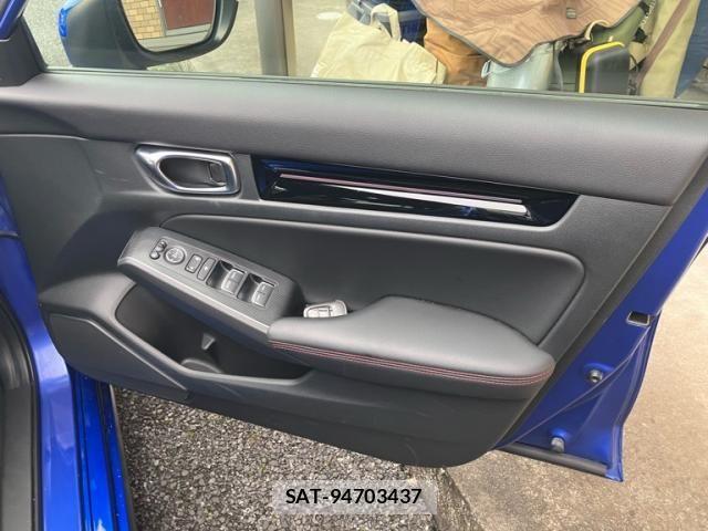Honda CIVIC 2021-10 7875773-13