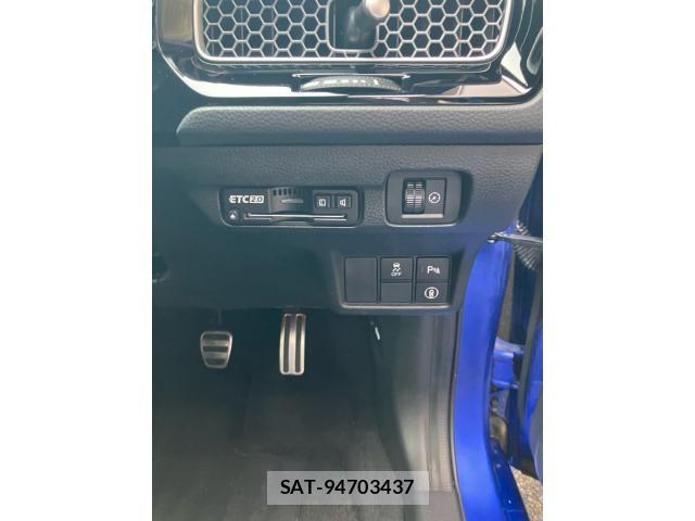 Honda CIVIC 2021-10 7875773-16