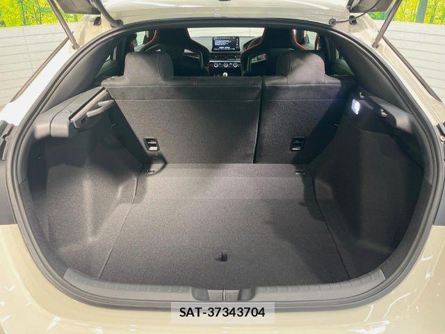 Honda CIVIC 2025-07 7902417-9