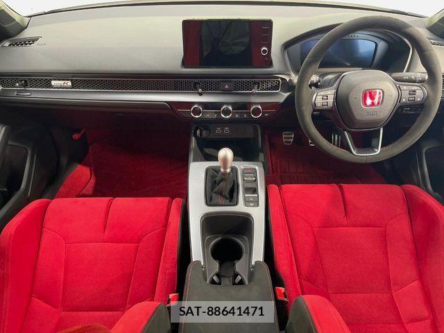 Honda CIVIC 2025-04 7902415-1