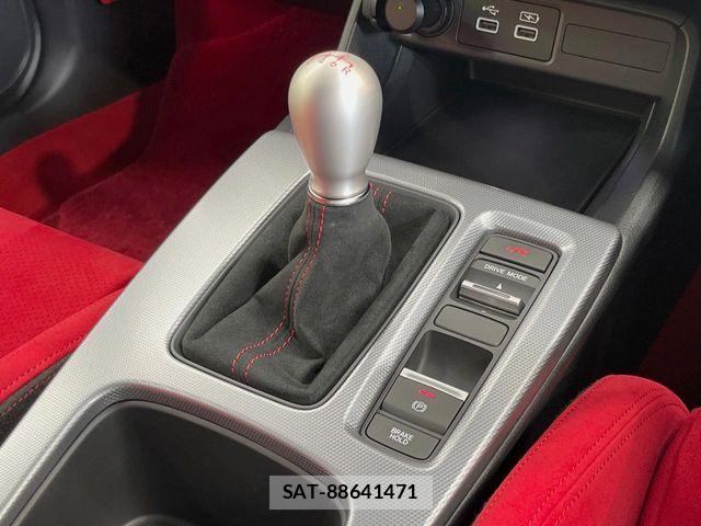 Honda CIVIC 2025-04 7902415-2