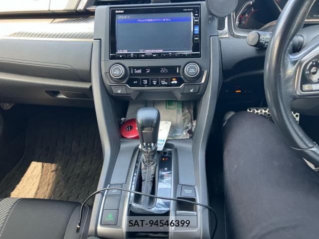 Honda CIVIC 2018-07 7960957-13