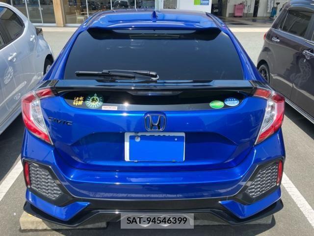Honda CIVIC 2018-07 7960957-4