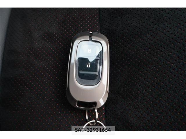 Honda CIVIC 2024-02 7960958-23