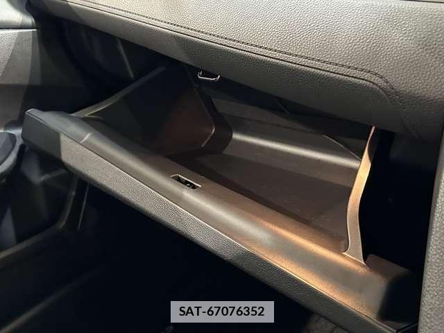 Honda CIVIC 2019-02 7978796-29