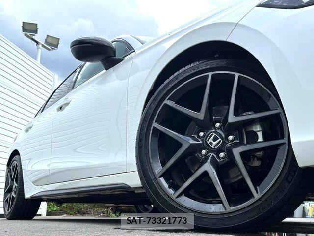 Honda CIVIC 2022-07 7978793-17