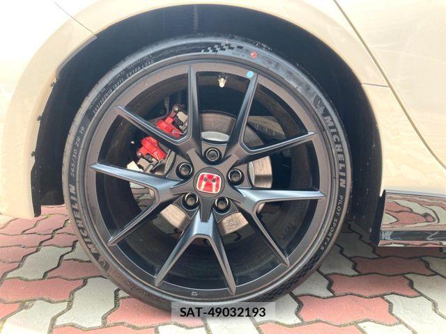 Honda CIVIC 2026-04 8034839-12