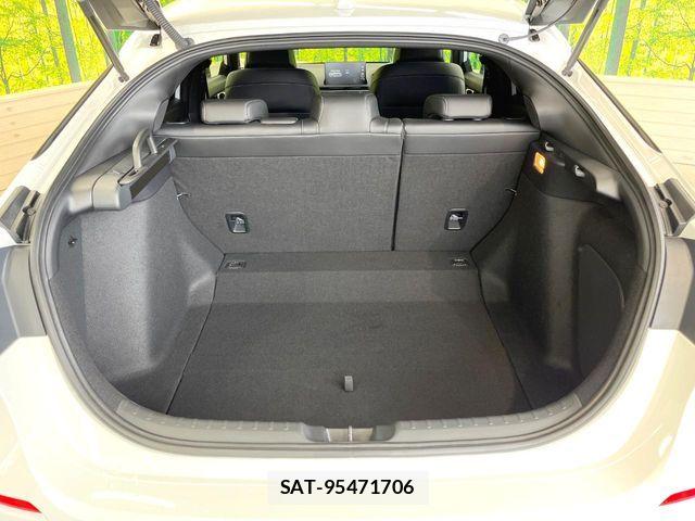 Honda CIVIC 2025-09 8034848-9