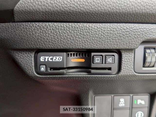 Honda CIVIC 2025-10 8034838-9