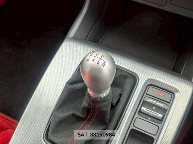 Honda CIVIC 2025-10 8034838-17