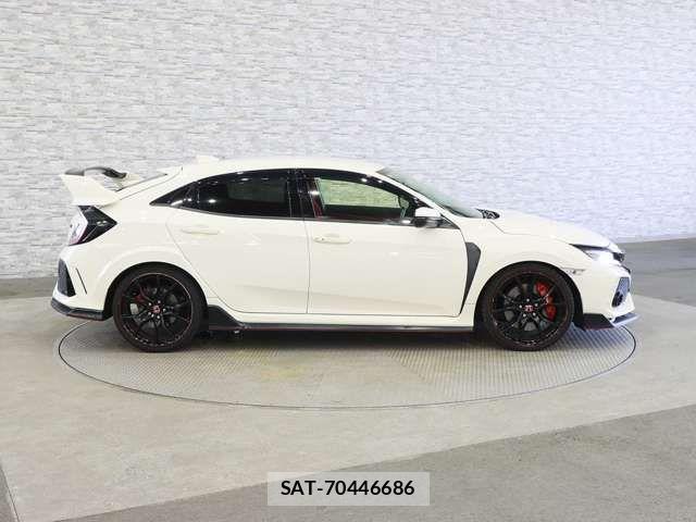Honda CIVIC 2018-08 8034846-12