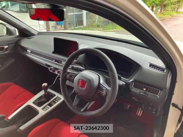 Honda CIVIC 2023-12 8034844-11