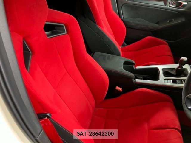 Honda CIVIC 2023-12 8034844-12