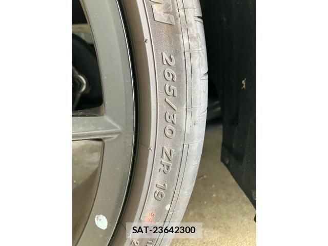 Honda CIVIC 2023-12 8034844-8