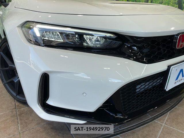 Honda CIVIC 2024-10 8034842-11
