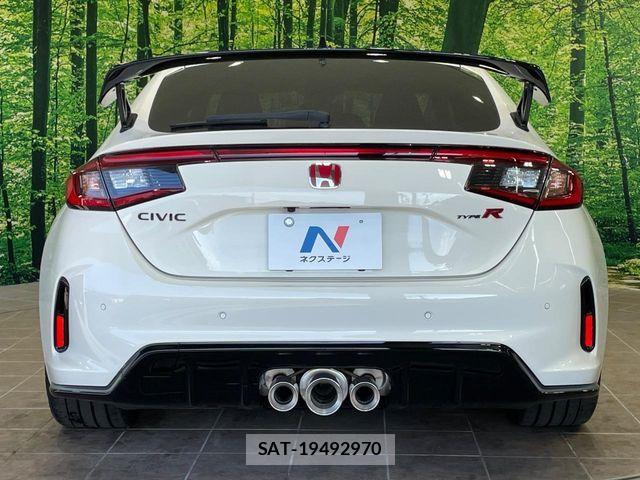 Honda CIVIC 2024-10 8034842-14