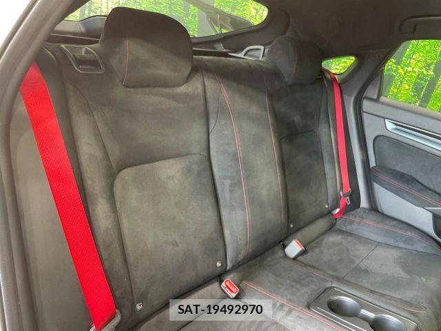 Honda CIVIC 2024-10 8034842-8