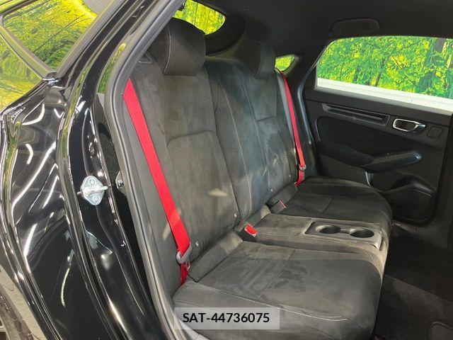 Honda CIVIC 2025-04 8034840-8