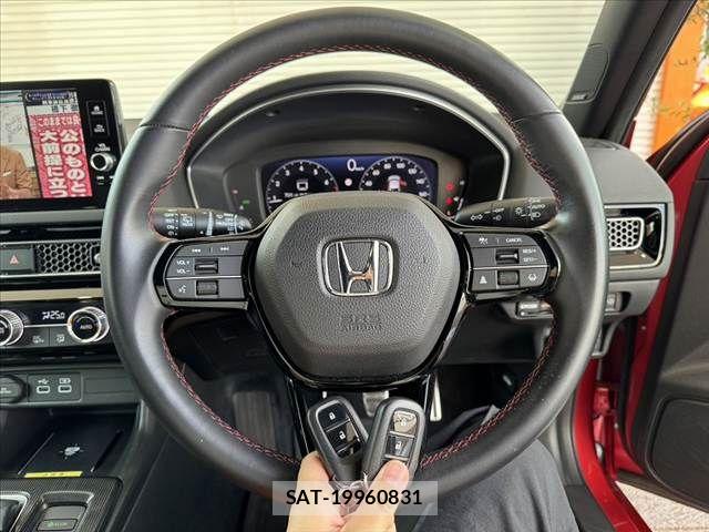Honda CIVIC 2021-11 8034853-6