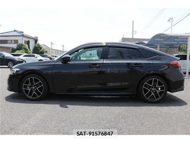 Honda CIVIC 2023-08 8073263-10