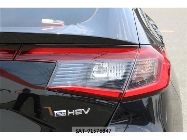 Honda CIVIC 2023-08 8073263-12
