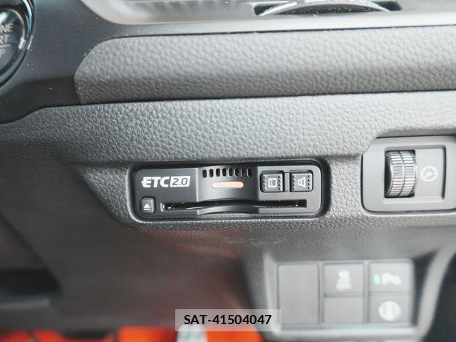Honda CIVIC 2023-04 8073259-18