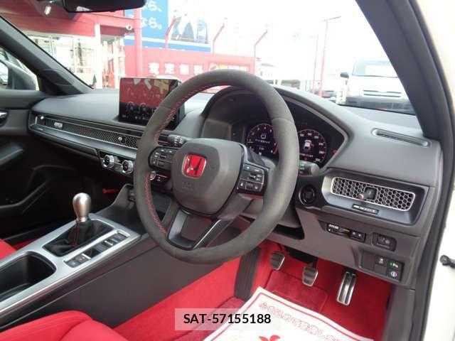Honda CIVIC 2023-11 8073257-11
