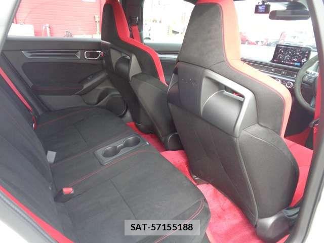 Honda CIVIC 2023-11 8073257-16