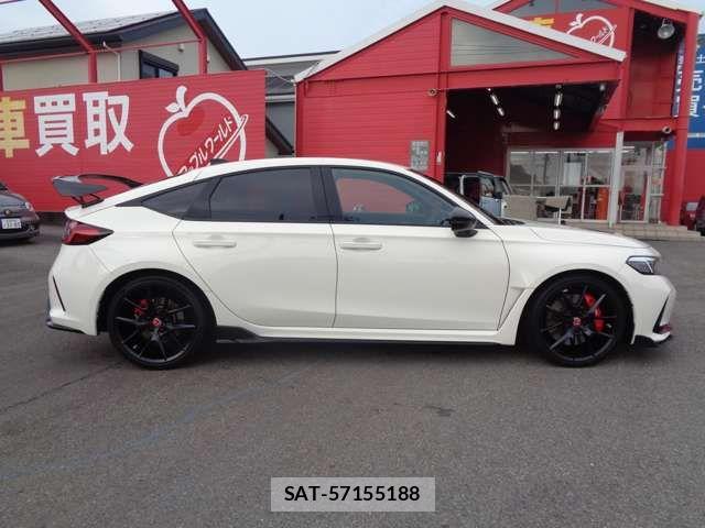 Honda CIVIC 2023-11 8073257-6