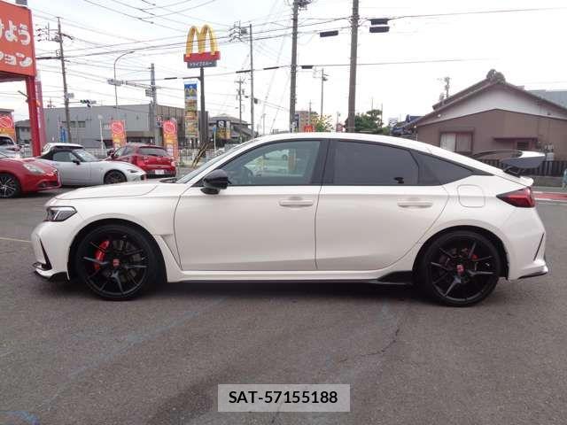 Honda CIVIC 2023-11 8073257-7