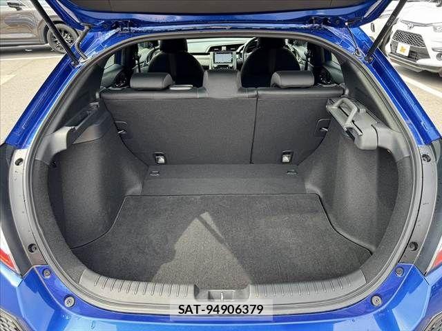 Honda CIVIC 2018-02 8073265-18