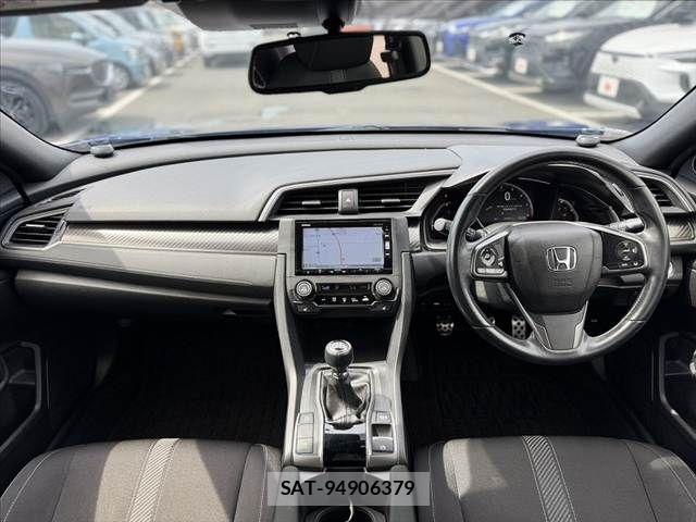 Honda CIVIC 2018-02 8073265-1