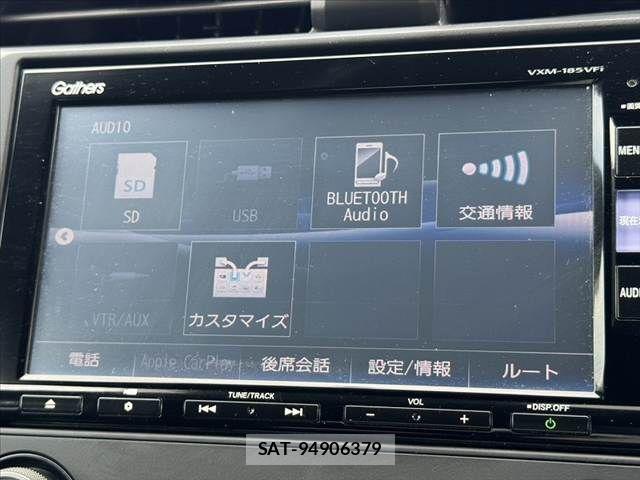 Honda CIVIC 2018-02 8073265-22